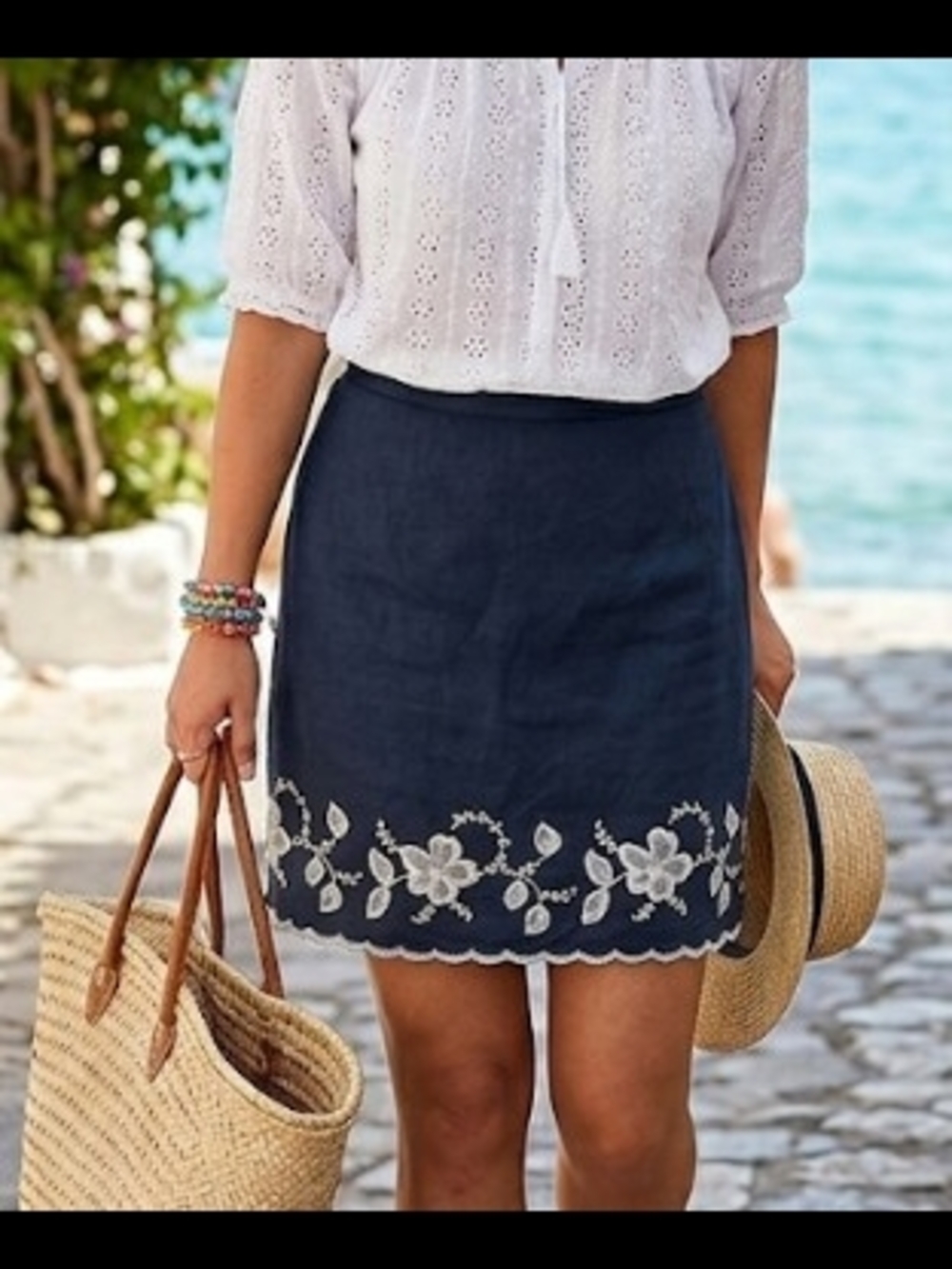 Black Linen Blend Mini Skirt with White Floral Hem Embroidery (Sz 4) Coastal